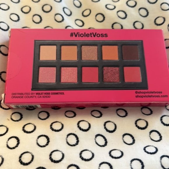 Violet Voss Fun Sized Mini Eyeshadow Palette – Berry Burst Limited Edition- NIB - Picture 4 of 6